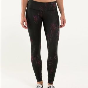 Lululemon Wunder Under Midnight Iris 8